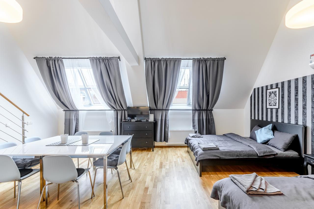 Riverside Spirit Prag Exterior foto