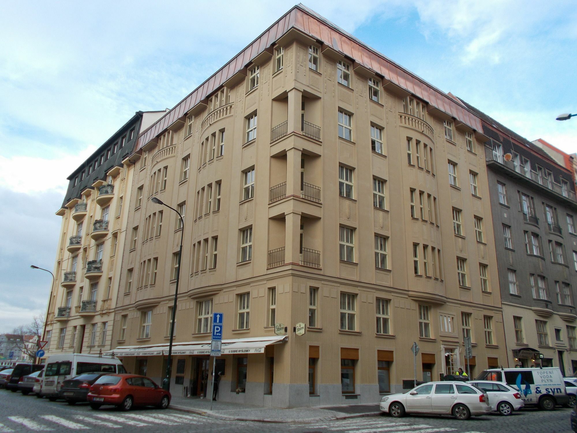 Riverside Spirit Prag Exterior foto