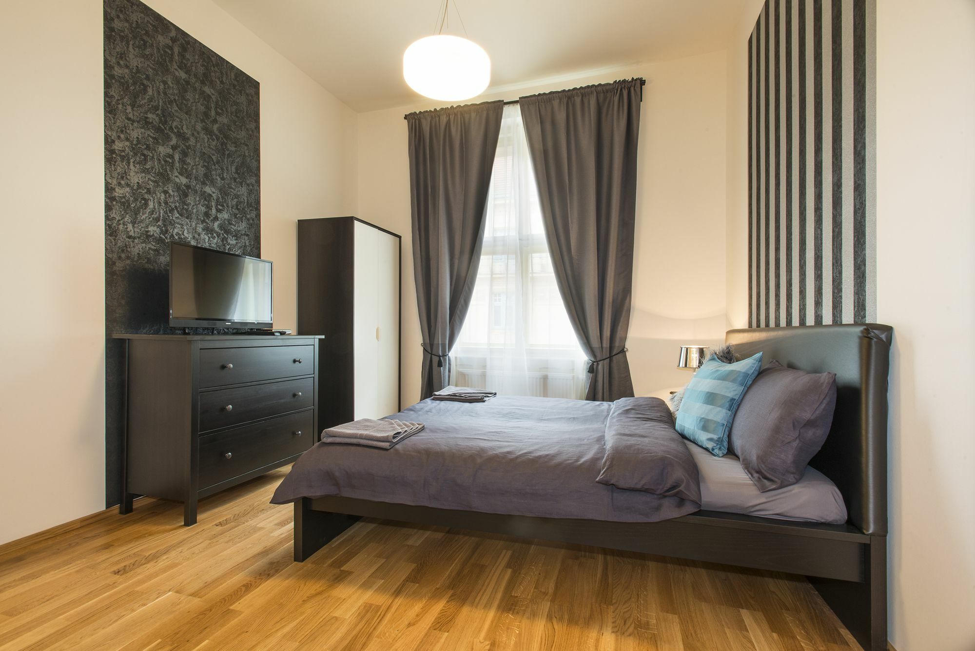 Riverside Spirit Prag Exterior foto