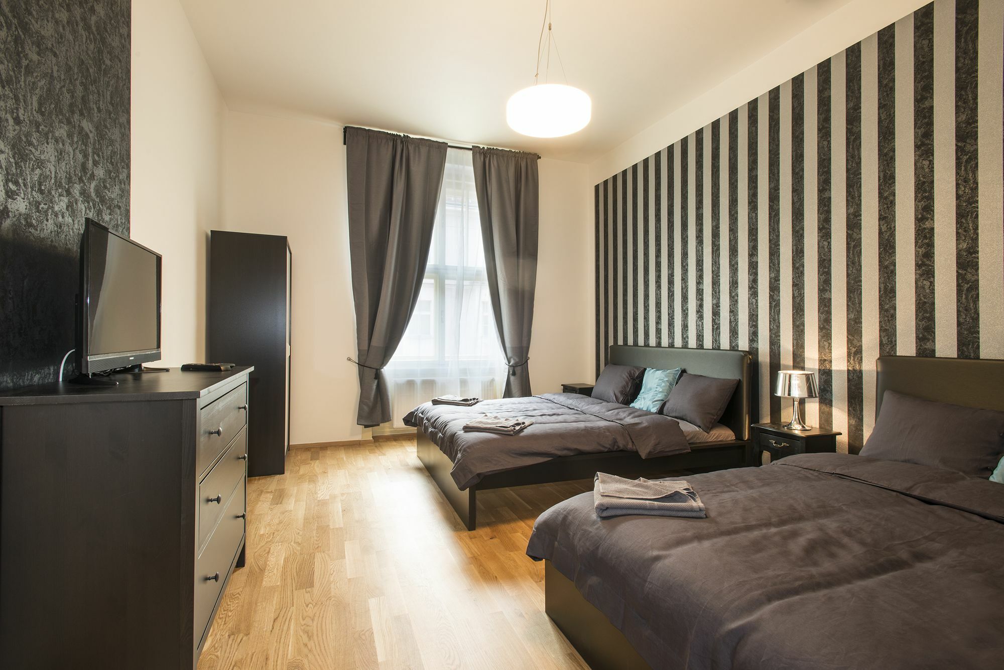 Riverside Spirit Prag Exterior foto