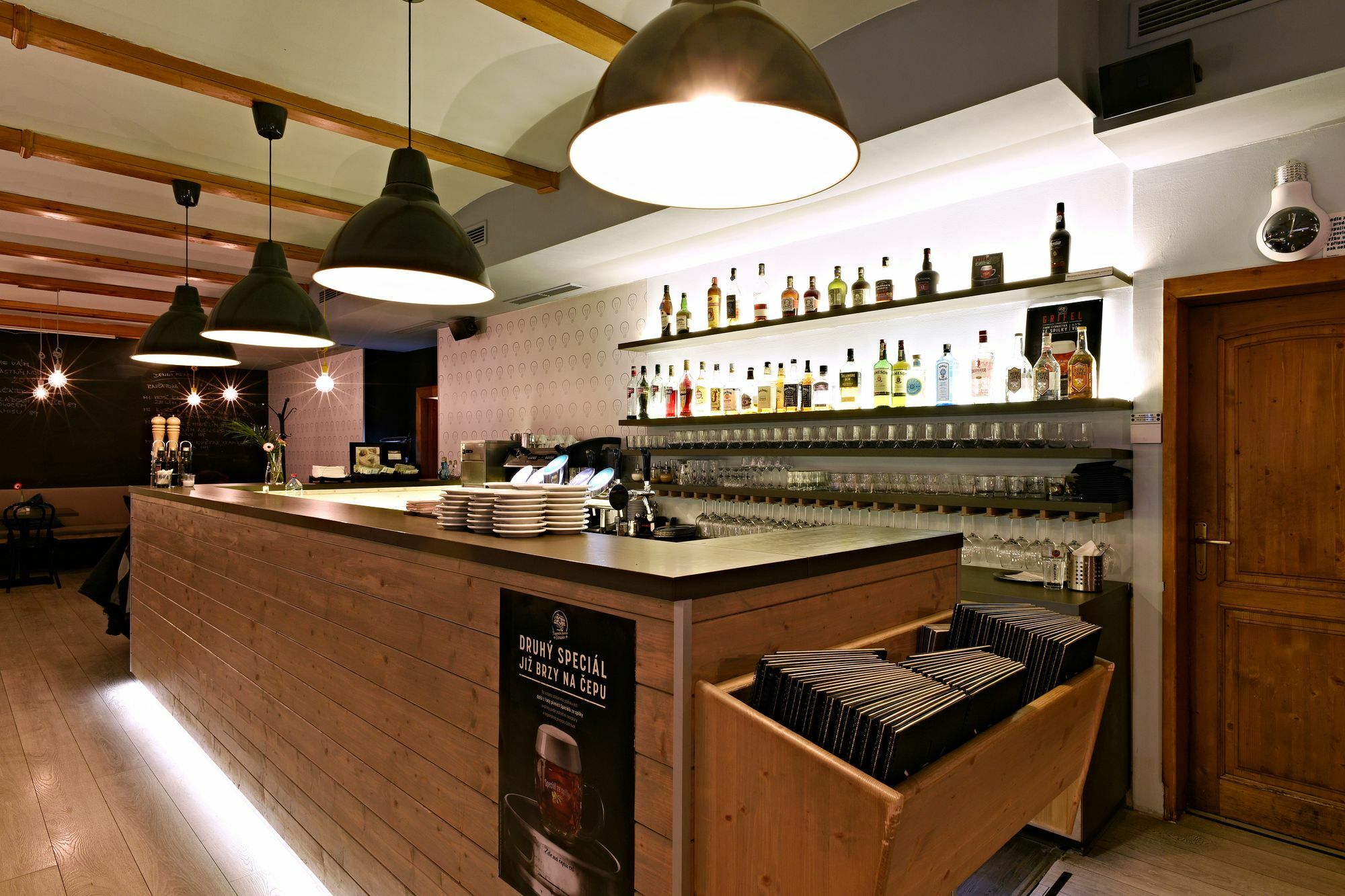 Riverside Spirit Prag Exterior foto